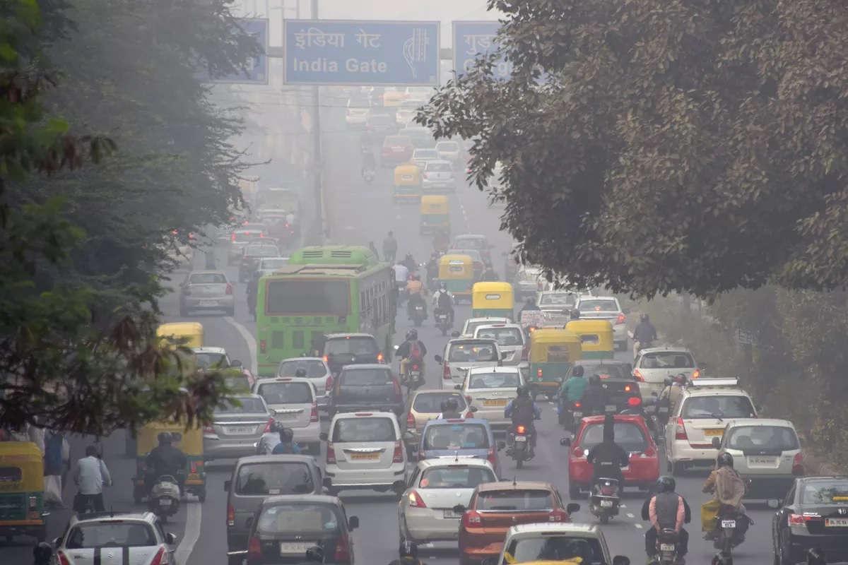 दुनिया का सबसे प्रदूषित शहर दिल्ली, हेल्थ एमरजेंसी घोषित; 5 नवंबर तक सभी स्कूल बंद