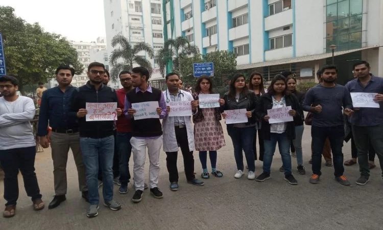 दीपचंद बंधु अस्पताल में डॉक्टर के साथ मारपीट, चिकित्सकों ने की हड़ताल की घोषणा