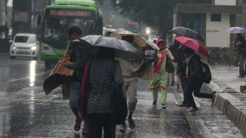 Weather Update: अगले कुछ घंटों में दिल्ली-हरियाणा व राजस्थान में बारिश के आसार