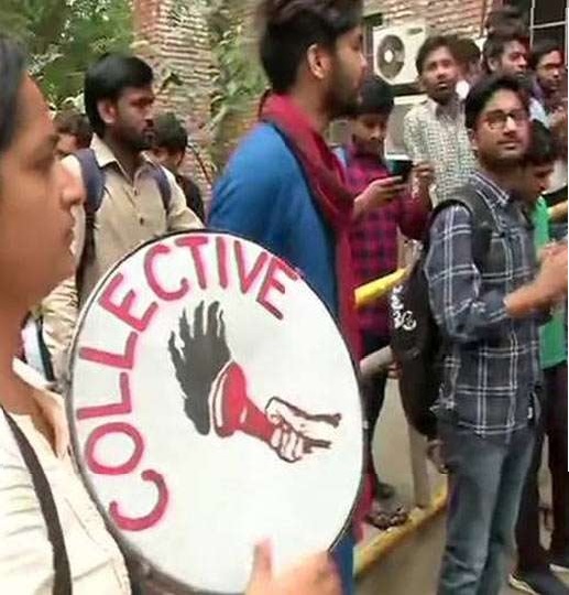 दर्शन कर रहे छात्रों के आरोपों पर JNU प्रशासन ने दी सफाई, कहा- अफवाह न फैलाएं