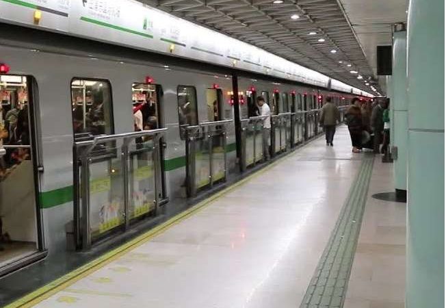 Delhi Metro: नागरिकता कानून पर प्रदर्शन के बीच दिल्ली के 15 मेट्रो स्टेशन बंद |