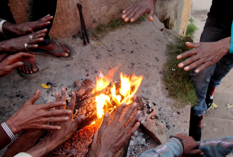 उत्तर प्रदेश में सर्दी ने ढाया सितम: 30 लोगों की मौत, बिजनौर सबसे ठंडा |