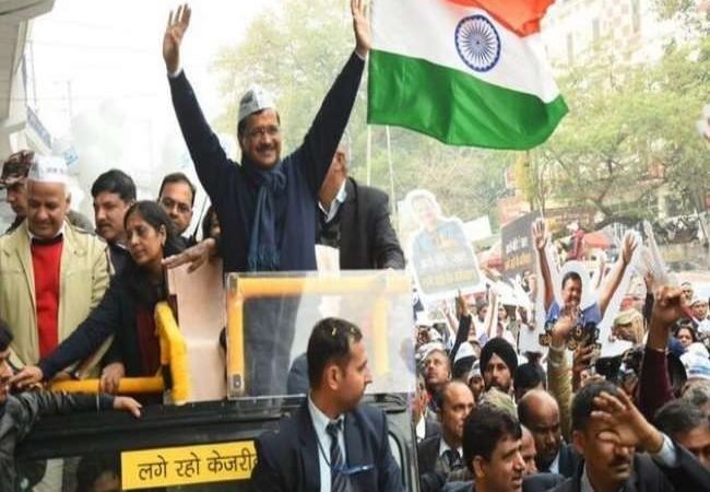 सोमवार को लंबा खिंच गया था रोड शो, केजरीवाल आज करेंगे नामांकन