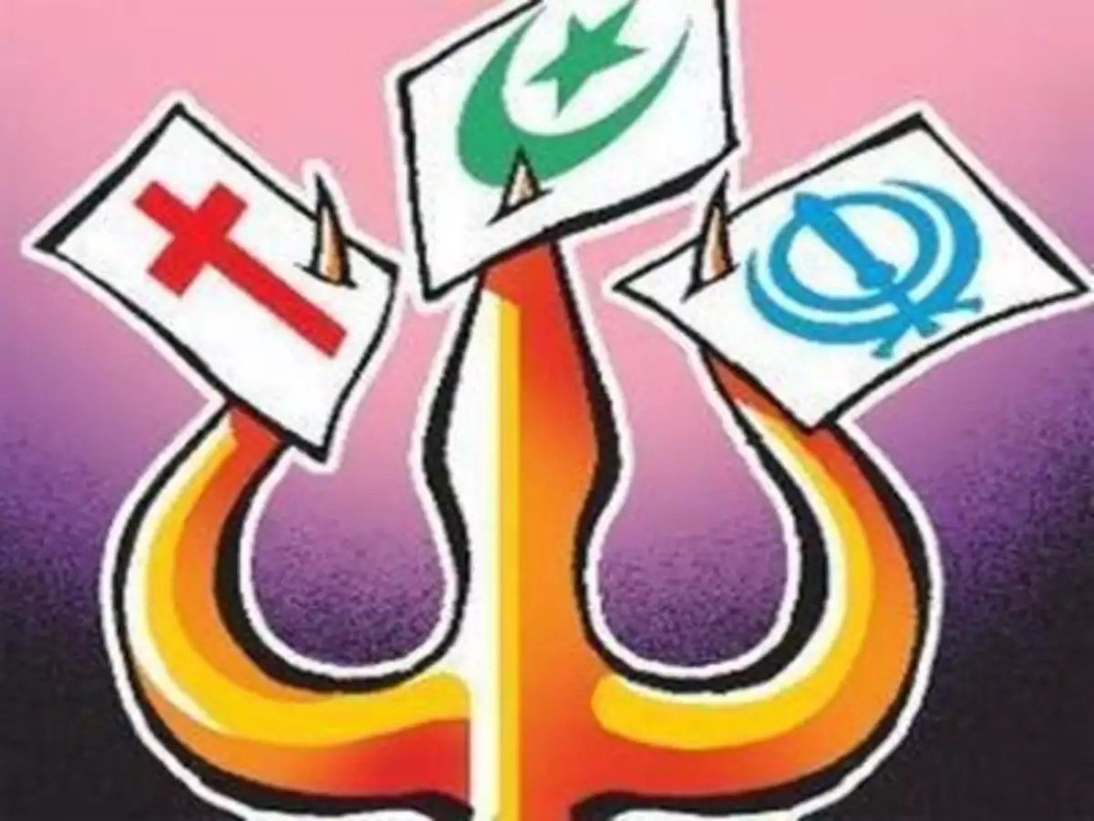 Gujarat: पुत्र का धर्मांतरण कराने के लिए मां के खिलाफ मामला दर्ज