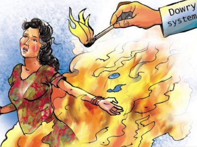 हरिद्वार: दहेज में बाइक और एक लाख रुपये न मिले तो विवाहिता को जिंदा जलाया, हालत गंभीर