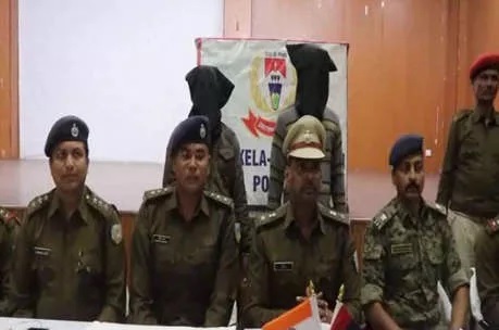 5 पुलिसकर्मियों की हत्या कर हथियार लूटने वाले दो हार्डकोर नक्सली गिरफ्तार |