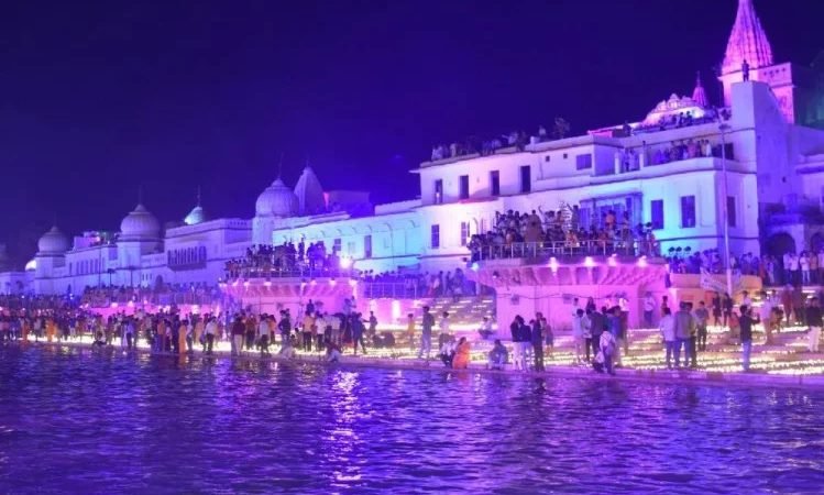 सूर्य उत्तरायण होते ही दिखने लगेंगी राम मंदिर निर्माण की तैयारियां, प्रयाग में होगी विहिप की बैठक |