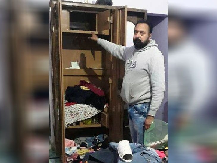 ताले तोड़कर घर में घुसे चोरों ने उड़ाया कीमती सामान, वारदात सीसीटीवी कैमरे में कैद