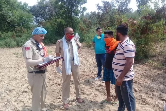 तालाब की पंचायती जमीन पर कब्जे को लेकर खूनी संघर्ष के बाद व्यक्ति की गोली मारकर हत्या