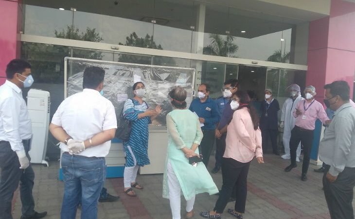 करनाल के अस्पताल में 4 डॉक्टर, 5 मेडिकल स्टाफ सदस्य और सोनीपत की फैक्ट्री में 25 लोगों समेत 387 नए मरीज, 4 की मौत