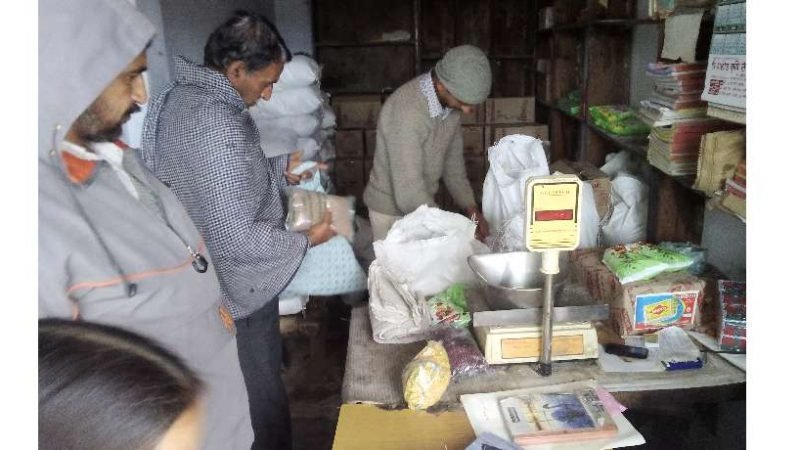 डिपो होल्डर का खाद आपूर्ति विभाग की तरफ 11 लाख का कमीशन बकाया जताया रोष