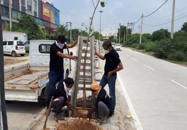 पर्यावरण संरक्षण : शख्स का दावा, पौधों पर हर माह खर्च करता है एक लाख से ज्यादा रुपये