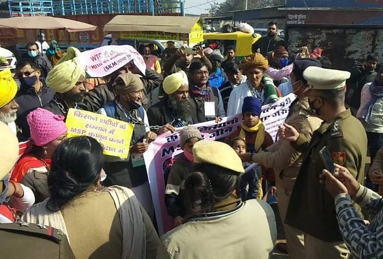 जंतर-मंतर के लिए रवाना हुए किसानों के जत्थे को दिल्ली पुलिस ने रोका, सोनीपत पुलिस के किया हवाले