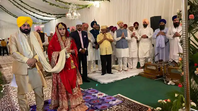 पंजाब के सी एम् भगवंत मान की हो रही शादी