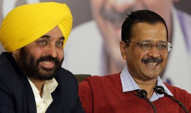 दिल्ली के मुख्यमंत्री अरविन्द केजरीवाल और पंजाब के मुख्यमंत्री भगवंत मान आज हरियाणा के हिसार पहुंचे –