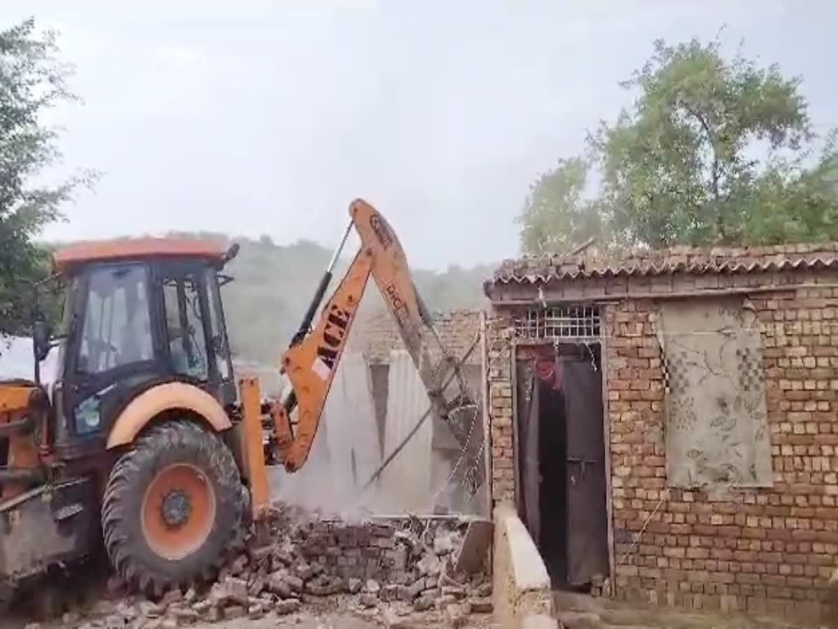 Nuh Violence: नूंह में ‘बुलडोजर’ पर लगा ब्रेक –